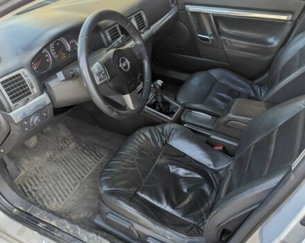 Серый Опель Вектра, объемом двигателя 2.2 л и пробегом 270 тыс. км за 3999 $, фото 1 на Automoto.ua