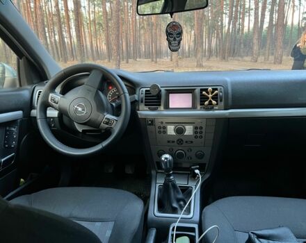 Серый Опель Вектра, объемом двигателя 2.2 л и пробегом 226 тыс. км за 5300 $, фото 3 на Automoto.ua