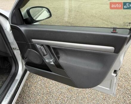 Сірий Опель Вектра, об'ємом двигуна 1.6 л та пробігом 300 тис. км за 4500 $, фото 15 на Automoto.ua