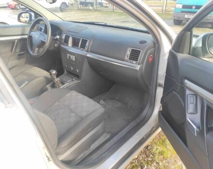 Сірий Опель Вектра, об'ємом двигуна 2.2 л та пробігом 202 тис. км за 4000 $, фото 9 на Automoto.ua