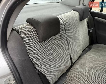 Сірий Опель Вектра, об'ємом двигуна 1.6 л та пробігом 300 тис. км за 4500 $, фото 13 на Automoto.ua