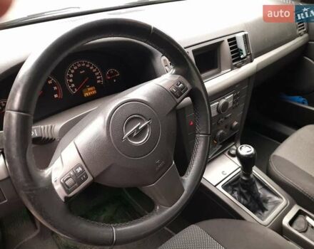 Серый Опель Вектра, объемом двигателя 1.8 л и пробегом 293 тыс. км за 5500 $, фото 9 на Automoto.ua