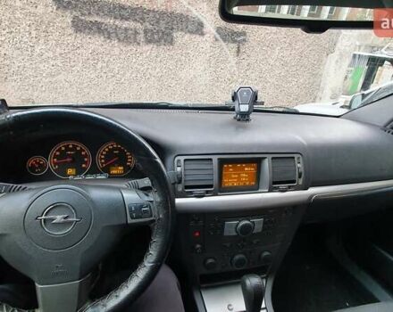 Сірий Опель Вектра, об'ємом двигуна 2.2 л та пробігом 299 тис. км за 6000 $, фото 11 на Automoto.ua