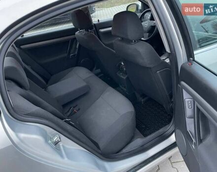 Сірий Опель Вектра, об'ємом двигуна 2.2 л та пробігом 170 тис. км за 4899 $, фото 11 на Automoto.ua