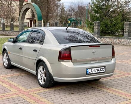 Сірий Опель Вектра, об'ємом двигуна 2.2 л та пробігом 290 тис. км за 4300 $, фото 4 на Automoto.ua