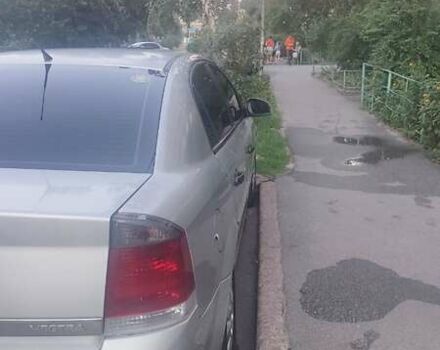 Серый Опель Вектра, объемом двигателя 1.79 л и пробегом 302 тыс. км за 4300 $, фото 4 на Automoto.ua