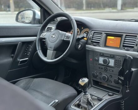 Сірий Опель Вектра, об'ємом двигуна 0 л та пробігом 123 тис. км за 2600 $, фото 3 на Automoto.ua