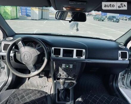 Сірий Опель Вектра, об'ємом двигуна 1.8 л та пробігом 205 тис. км за 5500 $, фото 13 на Automoto.ua