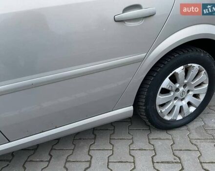 Сірий Опель Вектра, об'ємом двигуна 2.2 л та пробігом 170 тис. км за 4899 $, фото 6 на Automoto.ua