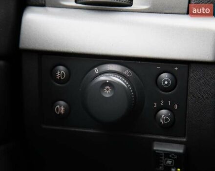 Сірий Опель Вектра, об'ємом двигуна 2.2 л та пробігом 174 тис. км за 5900 $, фото 19 на Automoto.ua