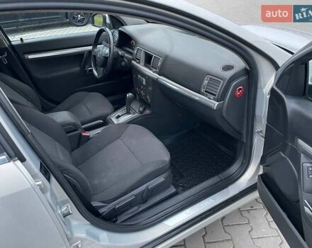 Сірий Опель Вектра, об'ємом двигуна 2.2 л та пробігом 170 тис. км за 4899 $, фото 10 на Automoto.ua