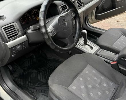 Серый Опель Вектра, объемом двигателя 2.2 л и пробегом 230 тыс. км за 4200 $, фото 5 на Automoto.ua