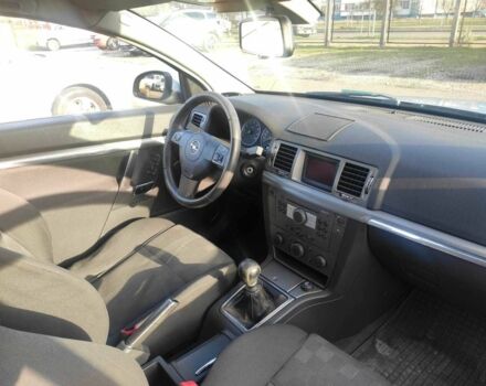 Сірий Опель Вектра, об'ємом двигуна 2.2 л та пробігом 202 тис. км за 4000 $, фото 1 на Automoto.ua