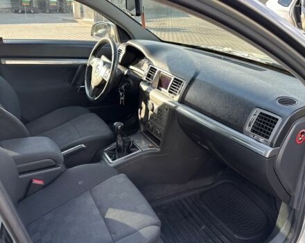 Серый Опель Вектра, объемом двигателя 2.2 л и пробегом 260 тыс. км за 3800 $, фото 13 на Automoto.ua