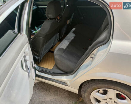 Опель Вектра 2006 в Кривом Роге на Automoto.ua Серый Опель Вектра, объемом двигателя 2.2 л и пробегом 180 тыс. км за 5300 $, фото 5 на Automoto.ua