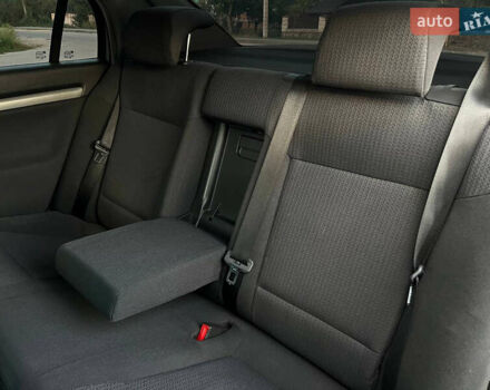 Серый Опель Вектра, объемом двигателя 2.2 л и пробегом 330 тыс. км за 4300 $, фото 4 на Automoto.ua