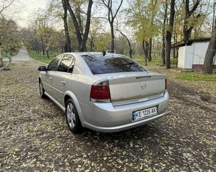 Серый Опель Вектра, объемом двигателя 2.2 л и пробегом 165 тыс. км за 4900 $, фото 6 на Automoto.ua