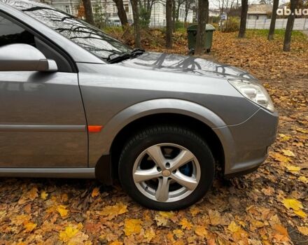 Серый Опель Вектра, объемом двигателя 1.8 л и пробегом 294 тыс. км за 5690 $, фото 4 на Automoto.ua