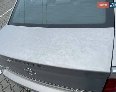 Сірий Опель Вектра, об'ємом двигуна 2.2 л та пробігом 170 тис. км за 4899 $, фото 16 на Automoto.ua