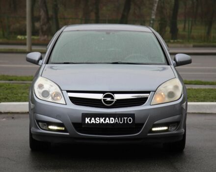 Серый Опель Вектра, объемом двигателя 2.2 л и пробегом 174 тыс. км за 5900 $, фото 1 на Automoto.ua