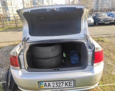 Сірий Опель Вектра, об'ємом двигуна 2.2 л та пробігом 202 тис. км за 4000 $, фото 10 на Automoto.ua