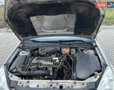 Сірий Опель Вектра, об'ємом двигуна 2.2 л та пробігом 170 тис. км за 4899 $, фото 14 на Automoto.ua