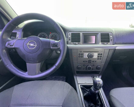 Сірий Опель Вектра, об'ємом двигуна 2.2 л та пробігом 218 тис. км за 4750 $, фото 17 на Automoto.ua