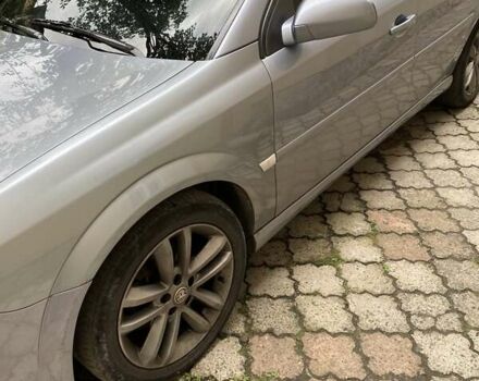 Серый Опель Вектра, объемом двигателя 0 л и пробегом 210 тыс. км за 6000 $, фото 2 на Automoto.ua