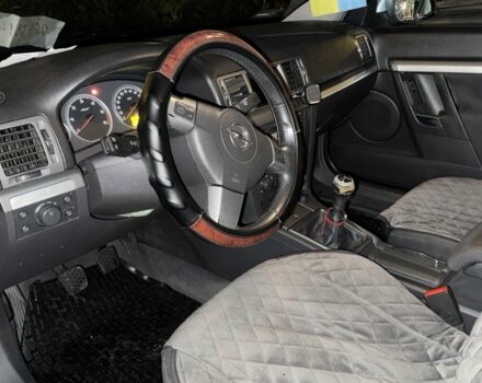 Сірий Опель Вектра, об'ємом двигуна 1.9 л та пробігом 40 тис. км за 2000 $, фото 1 на Automoto.ua