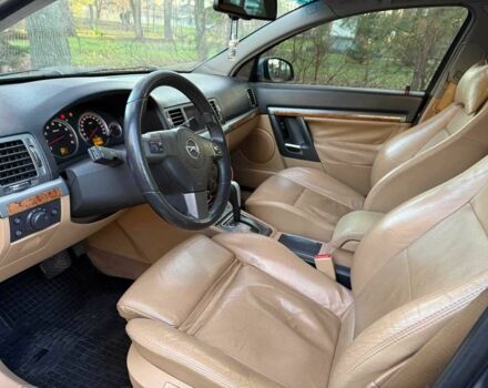 Серый Опель Вектра, объемом двигателя 2.8 л и пробегом 325 тыс. км за 6490 $, фото 14 на Automoto.ua