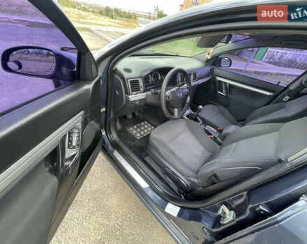 Серый Опель Вектра, объемом двигателя 2.2 л и пробегом 218 тыс. км за 4750 $, фото 16 на Automoto.ua