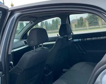 Серый Опель Вектра, объемом двигателя 2.2 л и пробегом 290 тыс. км за 5200 $, фото 4 на Automoto.ua