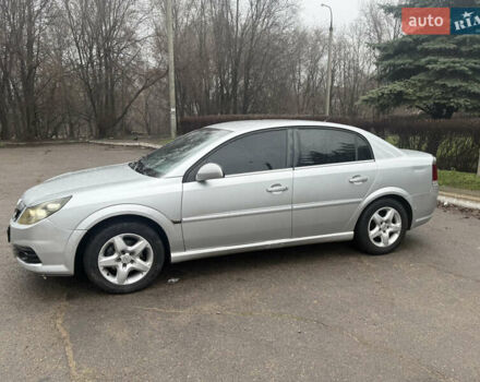 Сірий Опель Вектра, об'ємом двигуна 2.2 л та пробігом 250 тис. км за 4700 $, фото 2 на Automoto.ua