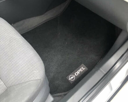 Сірий Опель Вектра, об'ємом двигуна 2.2 л та пробігом 203 тис. км за 6000 $, фото 17 на Automoto.ua