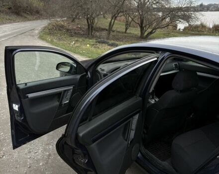 Сірий Опель Вектра, об'ємом двигуна 2.2 л та пробігом 277 тис. км за 5000 $, фото 9 на Automoto.ua