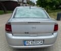 Сірий Опель Вектра, об'ємом двигуна 2.2 л та пробігом 195 тис. км за 4100 $, фото 2 на Automoto.ua