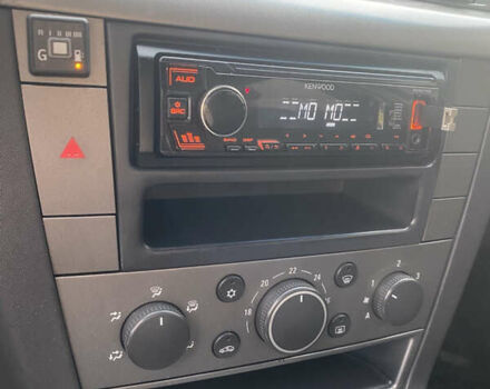 Опель Вектра 2007 в Стрые на Automoto.ua Серый Опель Вектра, объемом двигателя 1.8 л и пробегом 200 тыс. км за 4300 $, фото 28 на Automoto.ua