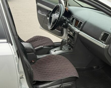 Серый Опель Вектра, объемом двигателя 2.2 л и пробегом 250 тыс. км за 4700 $, фото 8 на Automoto.ua