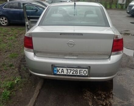 Серый Опель Вектра, объемом двигателя 1.8 л и пробегом 300 тыс. км за 4000 $, фото 4 на Automoto.ua