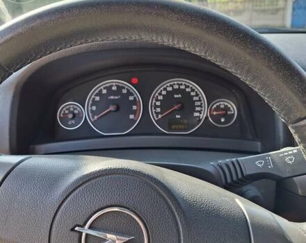 Серый Опель Вектра, объемом двигателя 2.2 л и пробегом 190 тыс. км за 5100 $, фото 9 на Automoto.ua