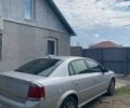 Серый Опель Вектра, объемом двигателя 2.2 л и пробегом 303 тыс. км за 5600 $, фото 1 на Automoto.ua