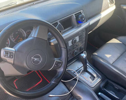 Серый Опель Вектра, объемом двигателя 2.2 л и пробегом 285 тыс. км за 5700 $, фото 4 на Automoto.ua