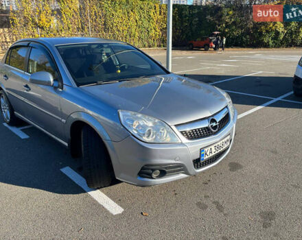 Сірий Опель Вектра, об'ємом двигуна 1.8 л та пробігом 251 тис. км за 5200 $, фото 1 на Automoto.ua