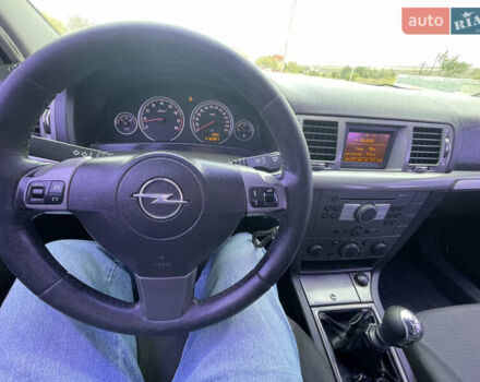 Сірий Опель Вектра, об'ємом двигуна 2.2 л та пробігом 218 тис. км за 4750 $, фото 16 на Automoto.ua