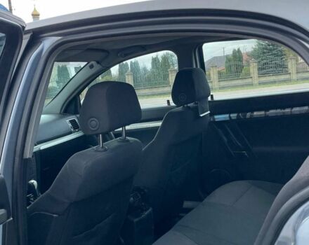 Серый Опель Вектра, объемом двигателя 2.2 л и пробегом 290 тыс. км за 5200 $, фото 5 на Automoto.ua