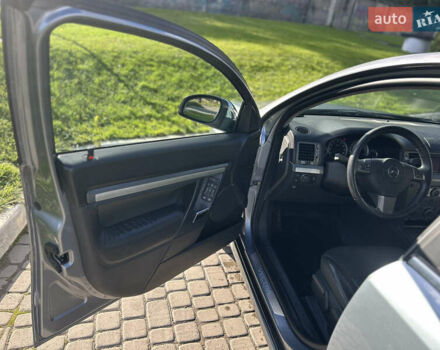 Опель Вектра 2007 в Львове на Automoto.ua Серый Опель Вектра, объемом двигателя 2.2 л и пробегом 290 тыс. км за 5300 $, фото 9 на Automoto.ua