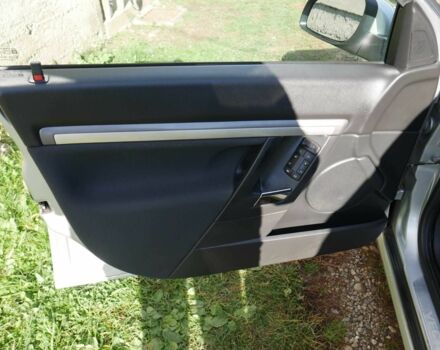 Серый Опель Вектра, объемом двигателя 2.2 л и пробегом 76 тыс. км за 7999 $, фото 10 на Automoto.ua