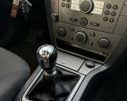 Сірий Опель Вектра, об'ємом двигуна 2.2 л та пробігом 194 тис. км за 6950 $, фото 38 на Automoto.ua