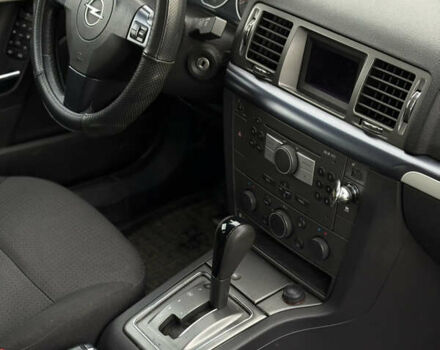 Серый Опель Вектра, объемом двигателя 2.2 л и пробегом 277 тыс. км за 4800 $, фото 13 на Automoto.ua