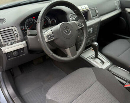 Сірий Опель Вектра, об'ємом двигуна 2.2 л та пробігом 56 тис. км за 8500 $, фото 12 на Automoto.ua